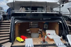 Real Yacht Image from Review