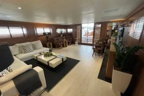 Real Yacht Image from Review
