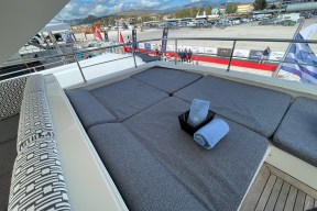 Real Yacht Image from Review