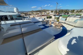 Real Yacht Image from Review