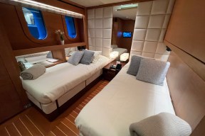 Real Yacht Image from Review
