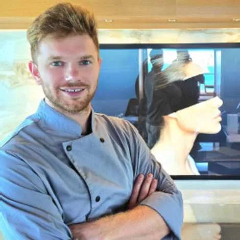 Crew of AQUARELLA|Chef