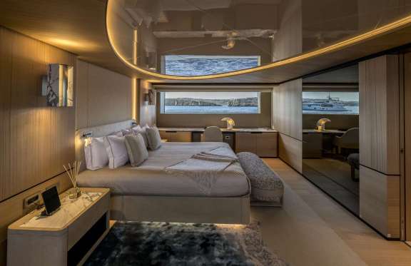 Image of UNIQUE S yacht #7
