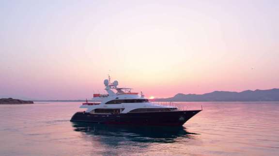 Image of OPTION B yacht #19