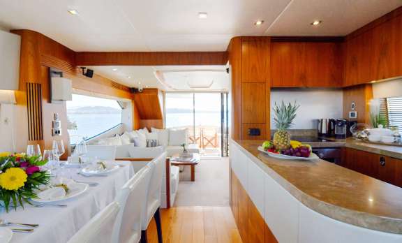 Dining & Galley