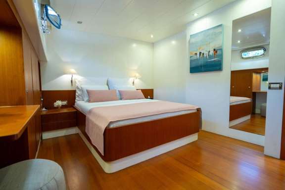 Image of UBI BENE yacht #15