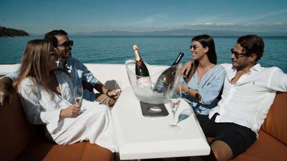 Image of Placebo yacht #2