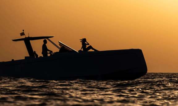 Image of Queen Lia II yacht #10