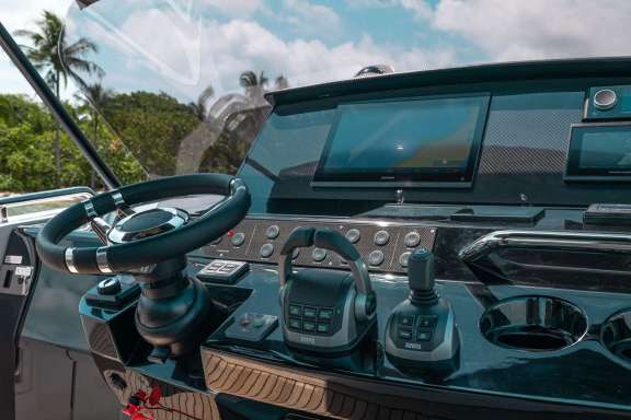 Image of Queen Lia II yacht #15