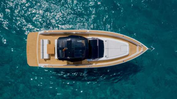 Image of Queen Lia II yacht #4