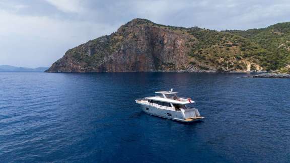 Image of LAVIN yacht #10