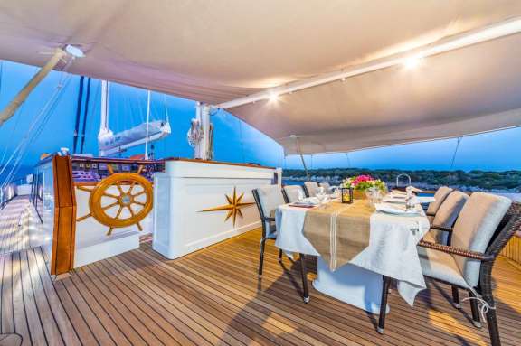 Image of DEA DEL MARE yacht #13