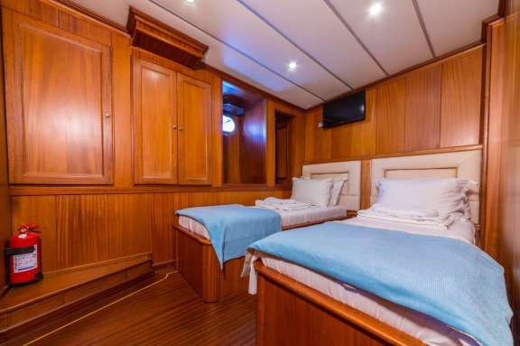 Image of DEA DEL MARE yacht #8