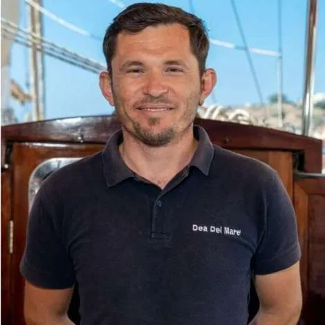 Crew of DEA DEL MARE|Sailor & Steward / Deck Hand