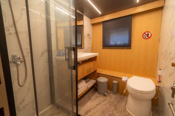 Image of PRINCESS ALIZE yacht #13