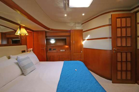 Forward Master Cabin