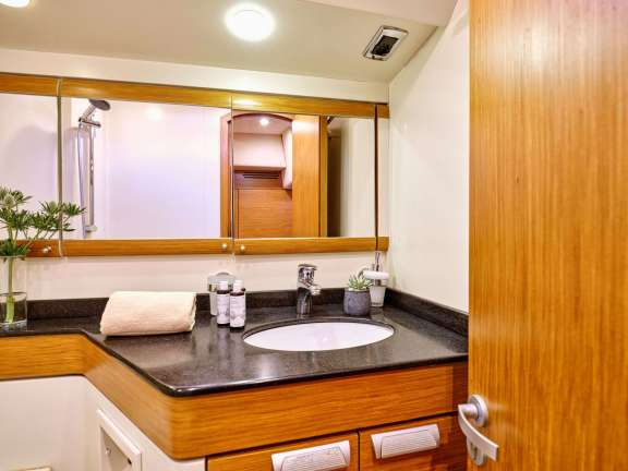 Image of SHOOTING STAR yacht #7