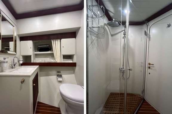 Triple Cabin Bathroom