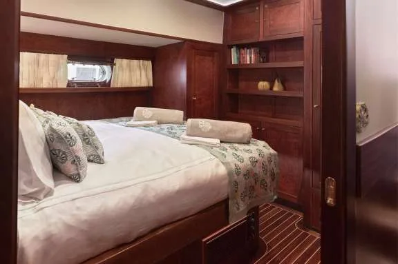 Double Cabin