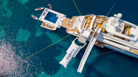 Image of MIRAGE IV yacht #3