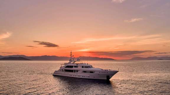 Image of OASIS yacht #18