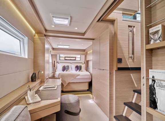 Image of LORAIN yacht #6