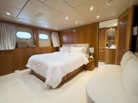 Image of BENIK yacht #10