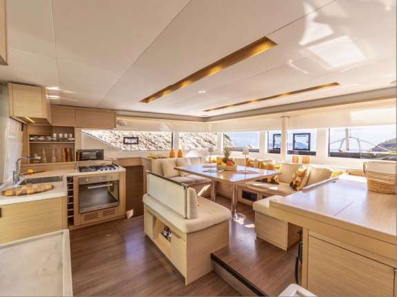 Image of DOLCIA yacht #13