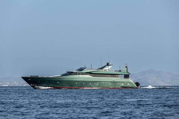 Image of CAN’T REMEMBER yacht #19