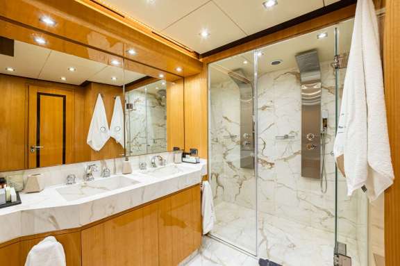 Image of CAN’T REMEMBER yacht #9