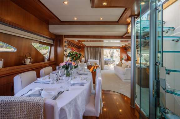 Image of SALTY yacht #11