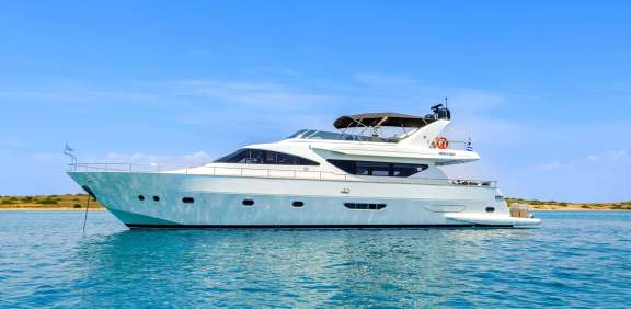 Image of SALTY yacht #17