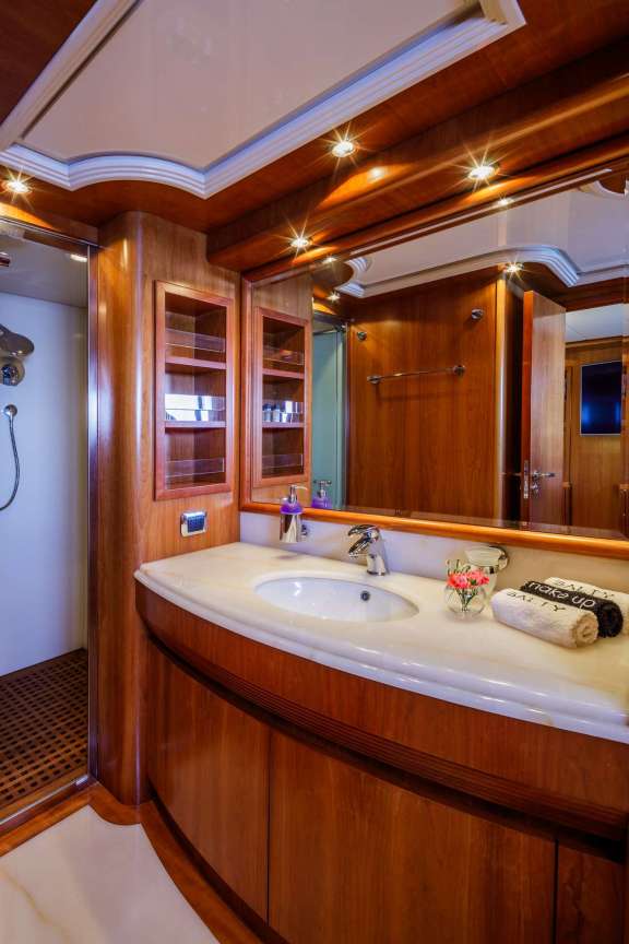 Image of SALTY yacht #7