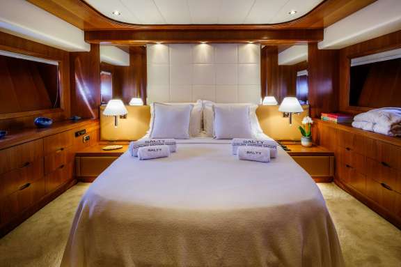 Image of SALTY yacht #8