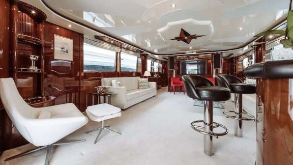 Image of LEET IT BE yacht #2