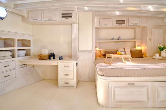 Image of WHITE PEARL yacht #13