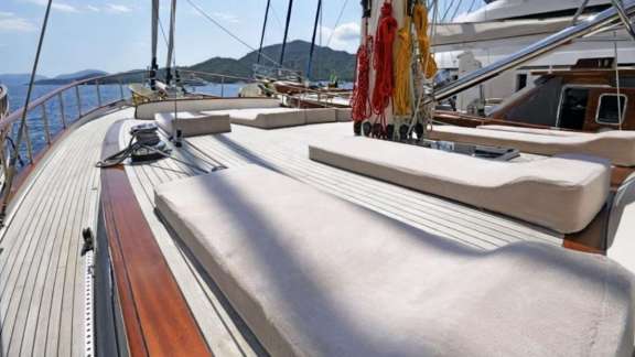 Image of CARPEDIEM CORAL yacht #11