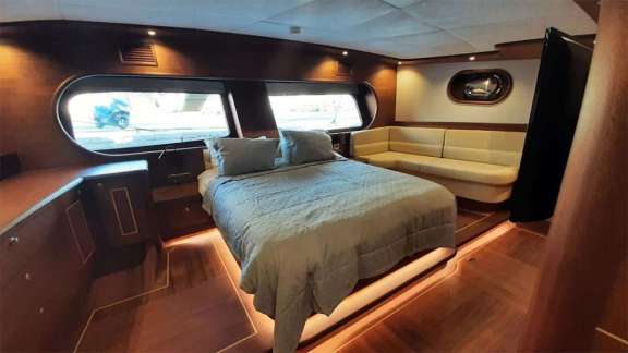 Image of CARPEDIEM CORAL yacht #17