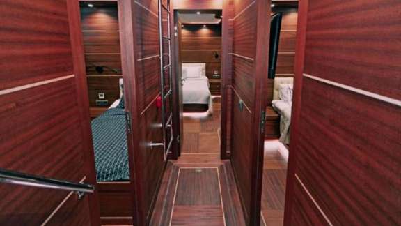 Image of CARPEDIEM CORAL yacht #19