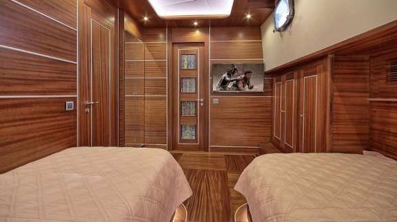 Image of DRAGON FLY yacht #14