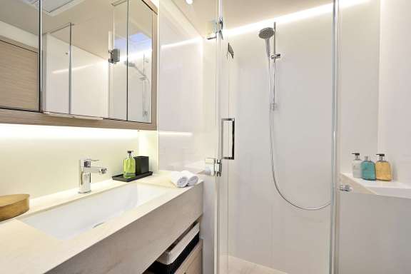 Image of UTOPIA yacht #8