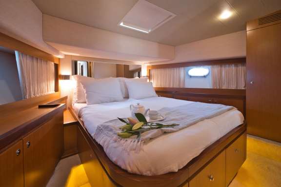 Image of Dominique yacht #8