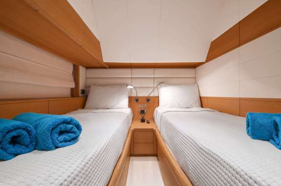 Image of BLUEWAVE yacht #9