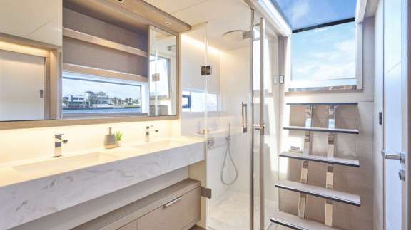 Master cabin bathroom