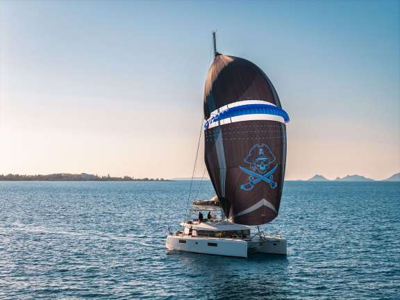 Image of LARGO WINCH yacht #12