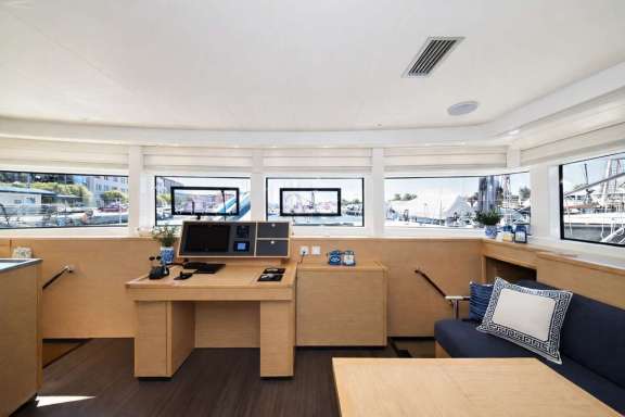 Image of LARGO WINCH yacht #5