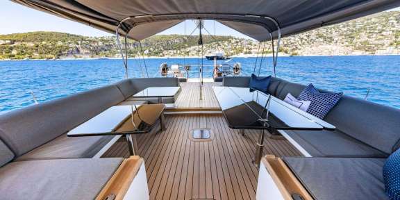 Image of YCH2 yacht #5