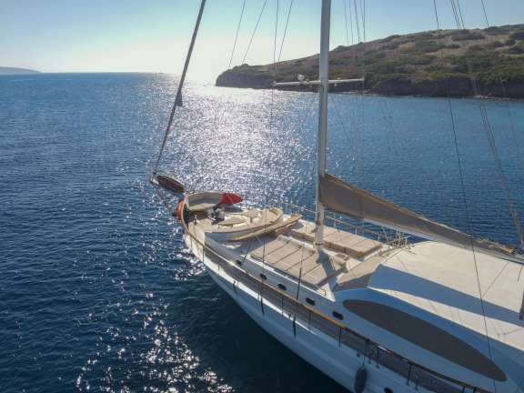 Image of QUEEN OF SEA yacht #12