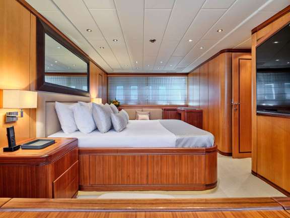 Image of WET PANTHER yacht #8