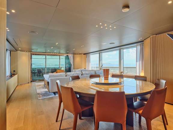 Main Deck Salon